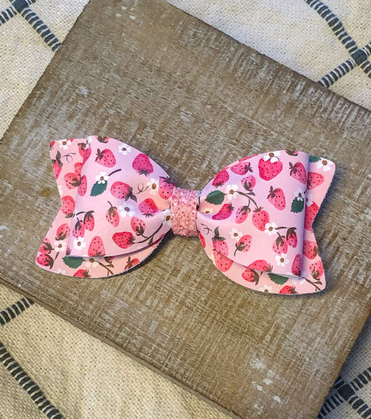 Strawberries Simple Bow